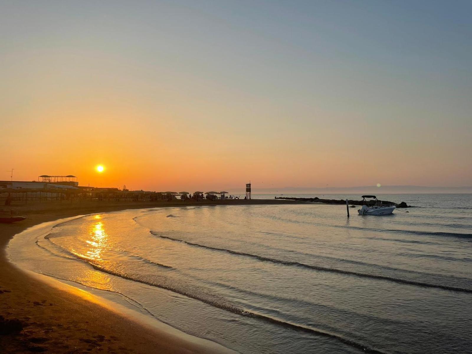 Villaggio Turistico La Baia Degli Angeli Margherita Di Savoia Exterior foto